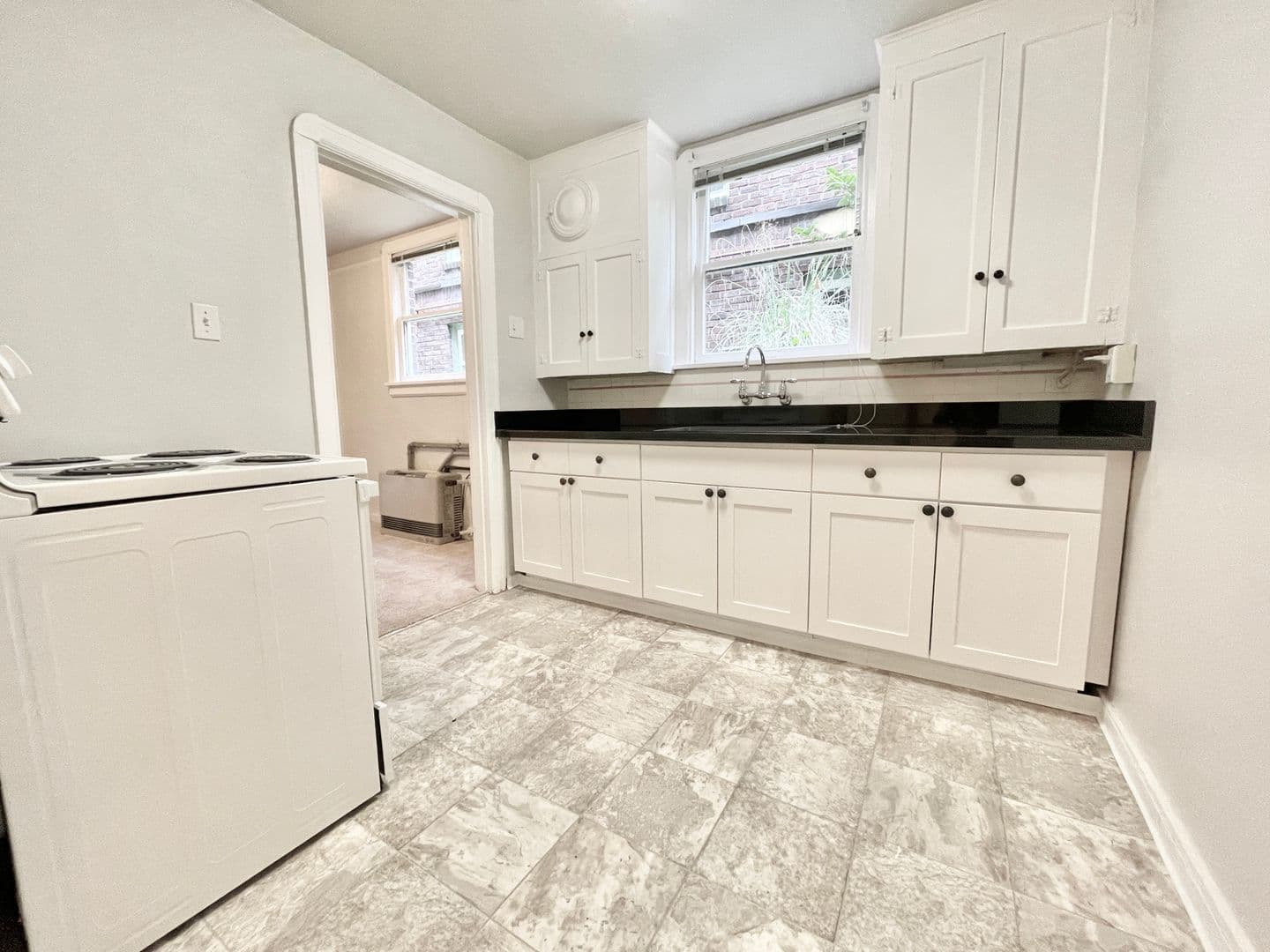Seattle Apartment: 722 10th Ave. E.