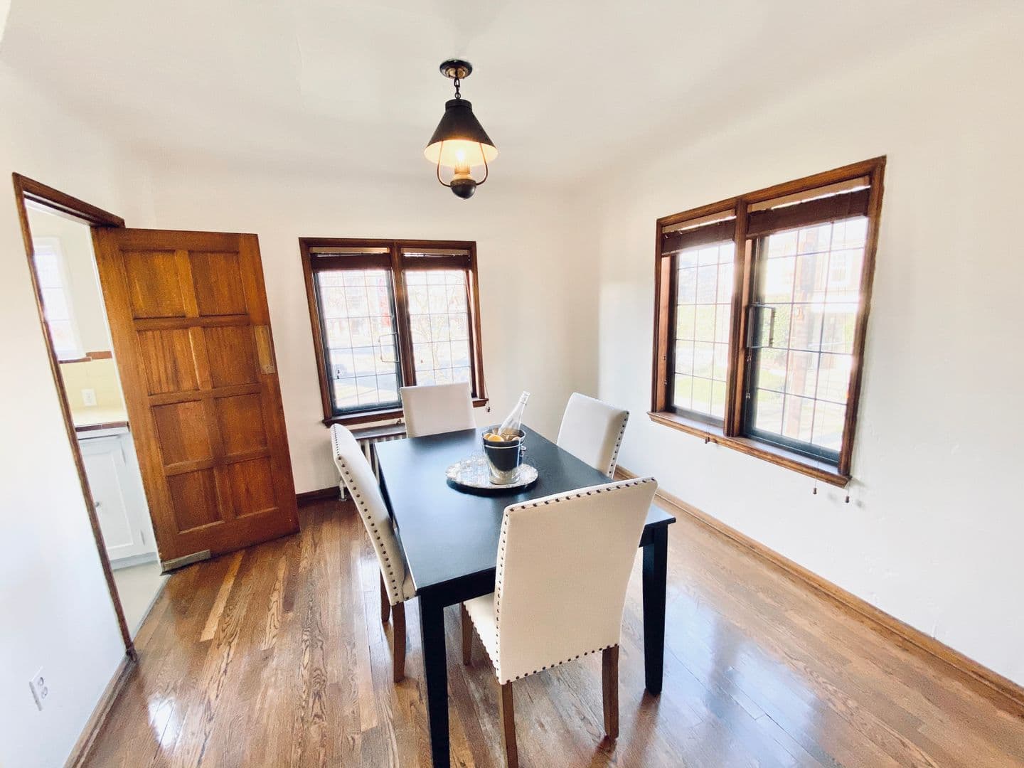 Seattle Apartment: 1005 E. Roy St.