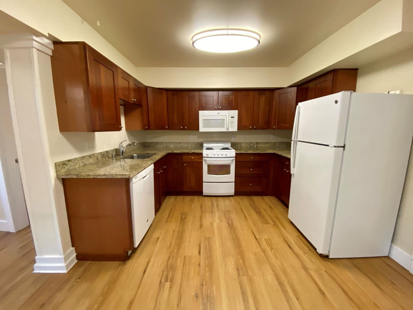 Seattle Apartment: 1615 15th Ave.
