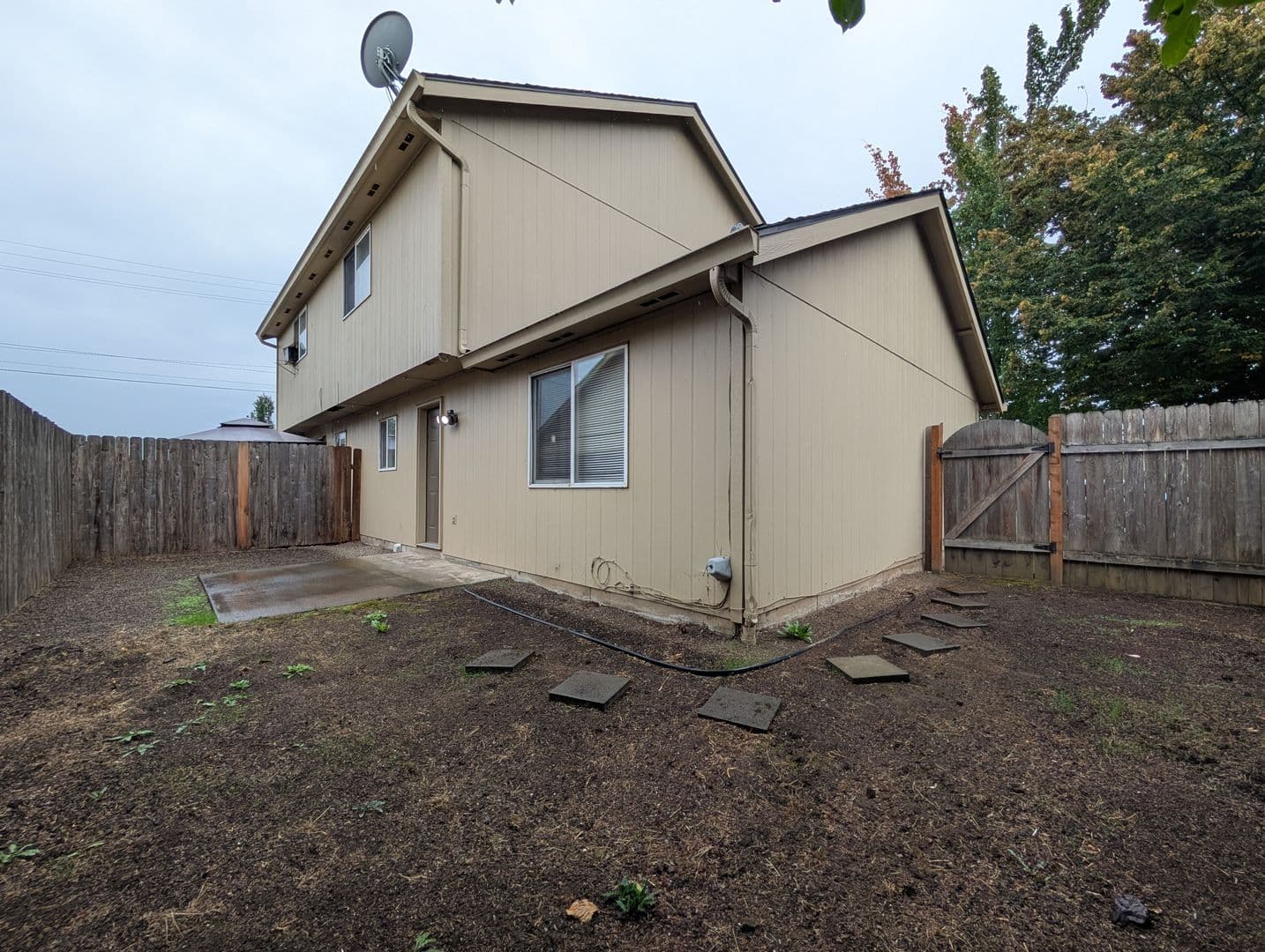 Springfield House: 2068 Scott Road