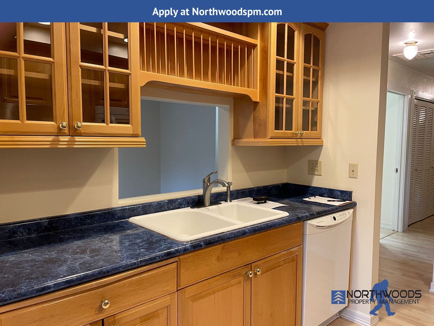 Medford House: 518 Girard Circle