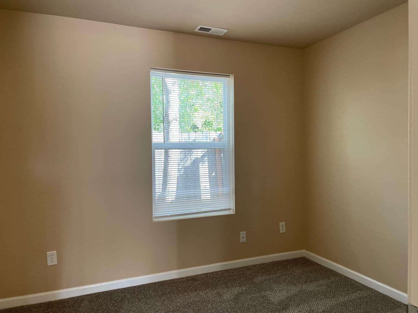 White City House: 3447 Sharon Way
