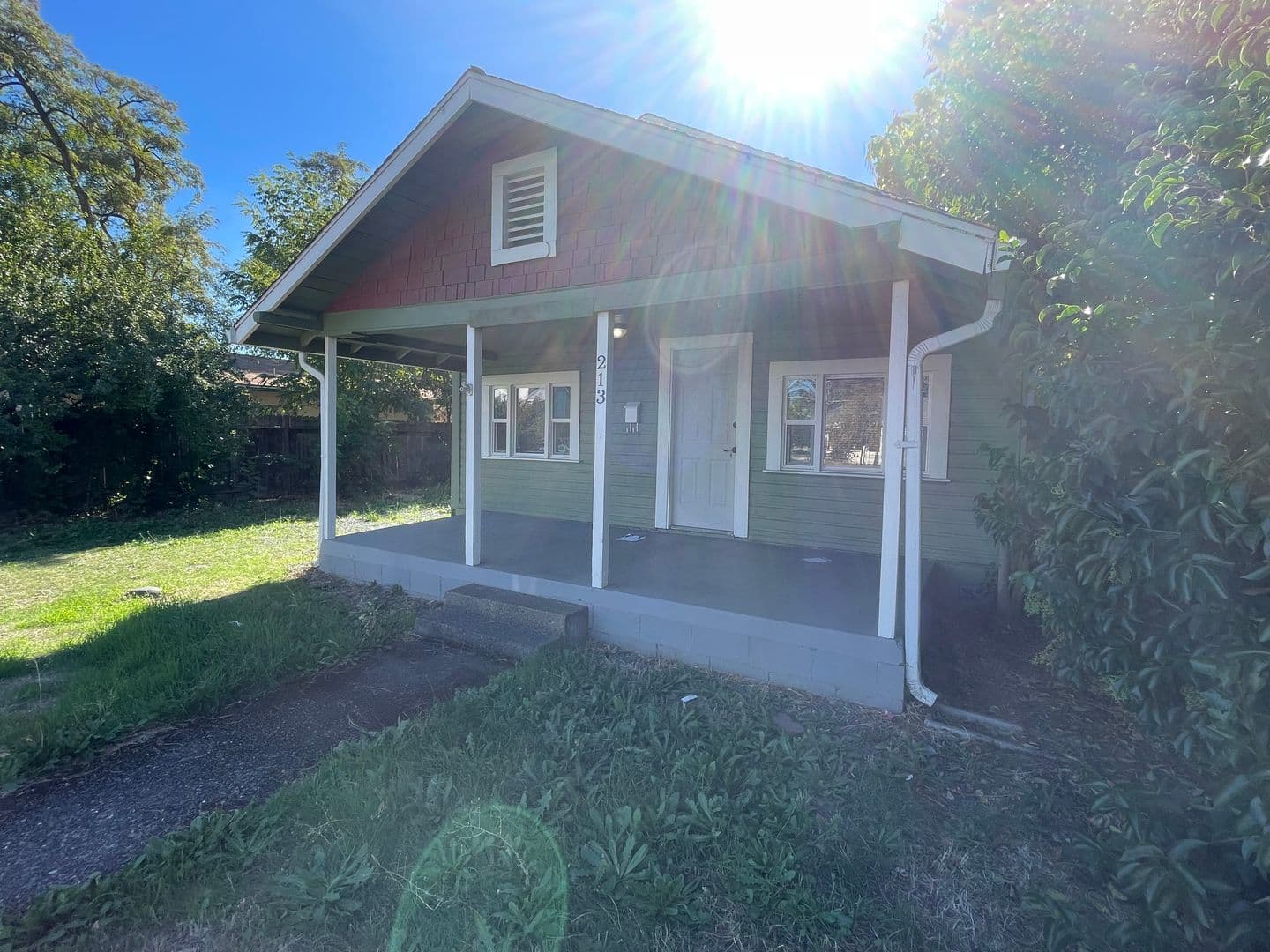 Medford House: 213 Bliss Street
