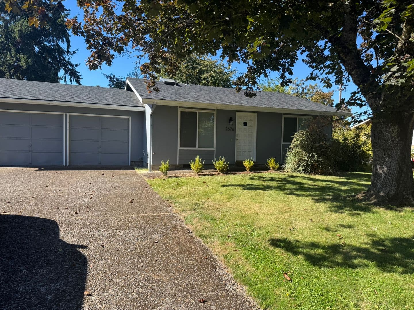 Eugene House: 2676 Carbona St
