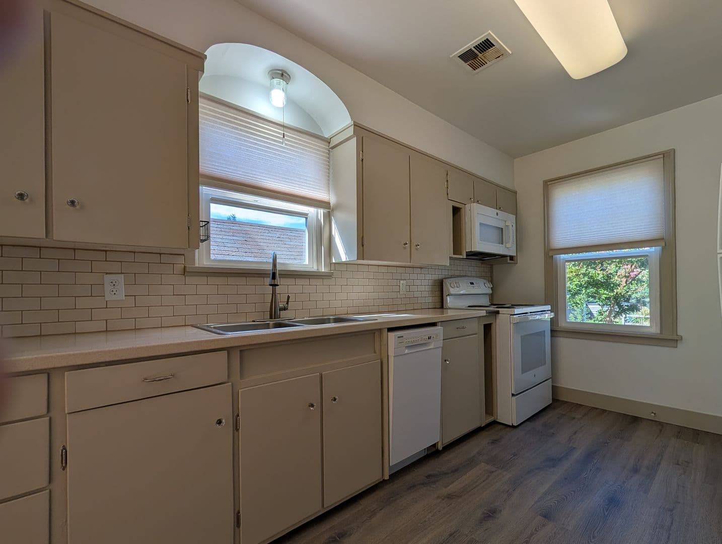 Eugene House: 115 Oakleigh Lane