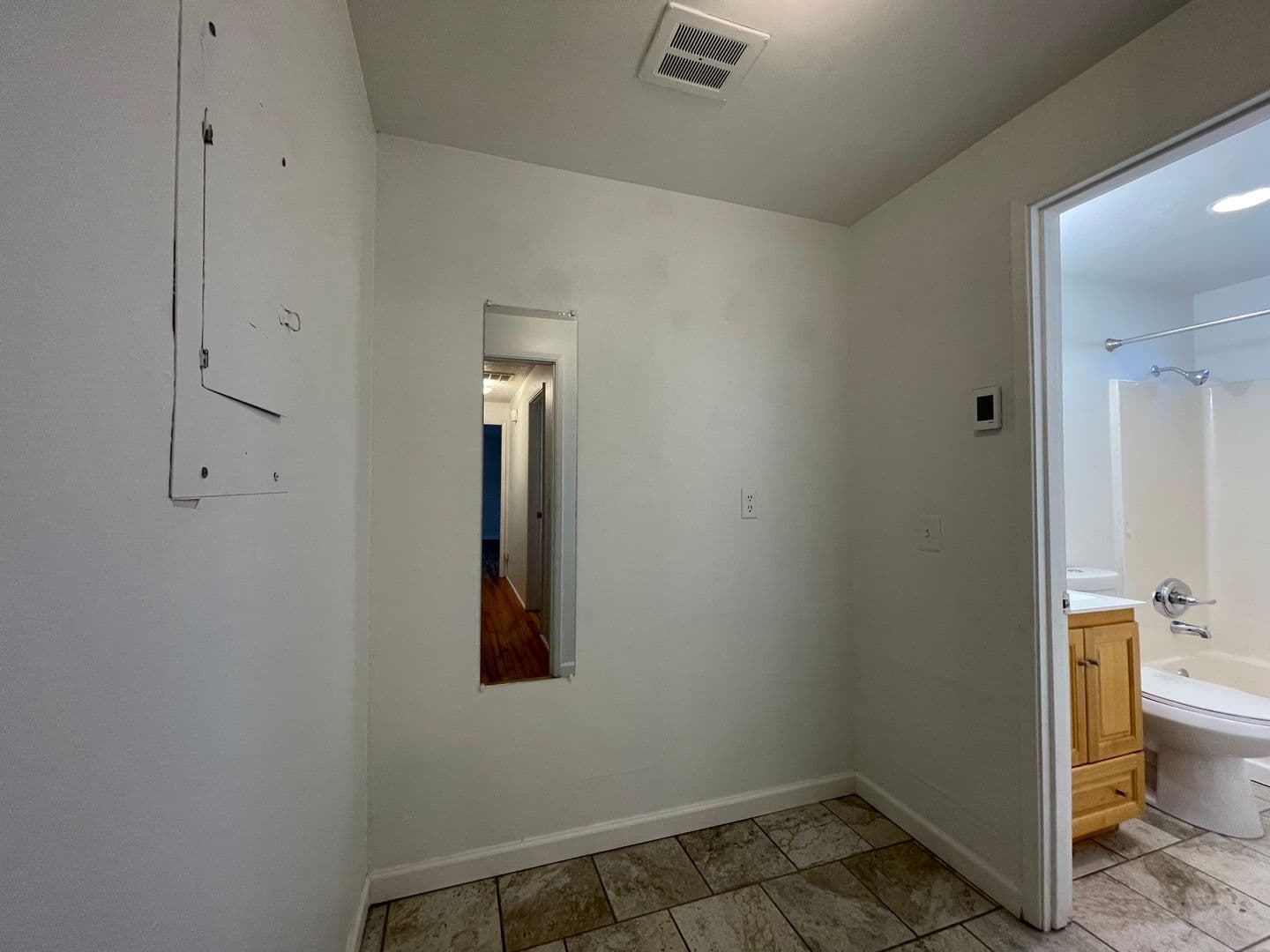 Medford House: 823 Oak St