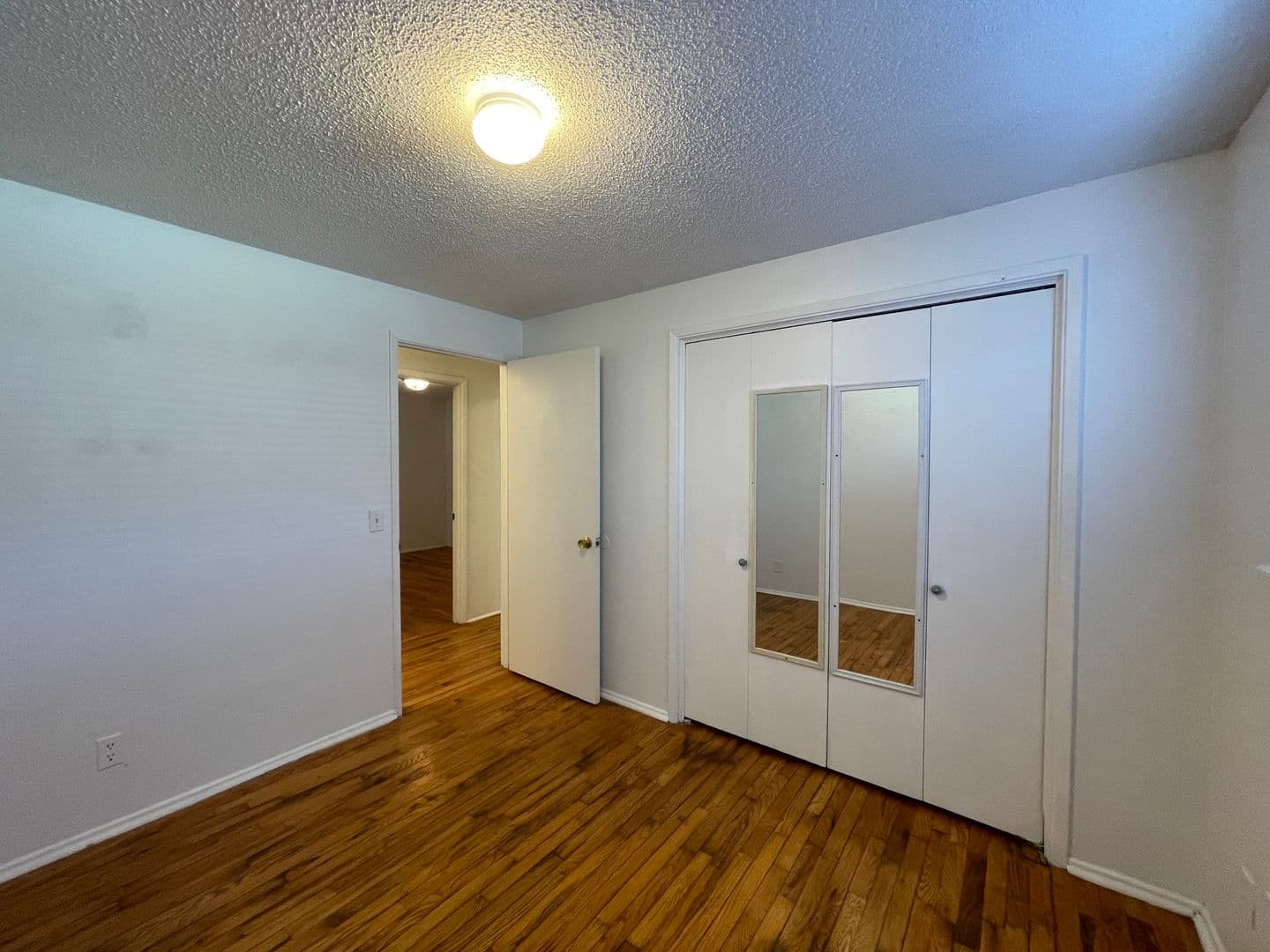 Medford House: 823 Oak St