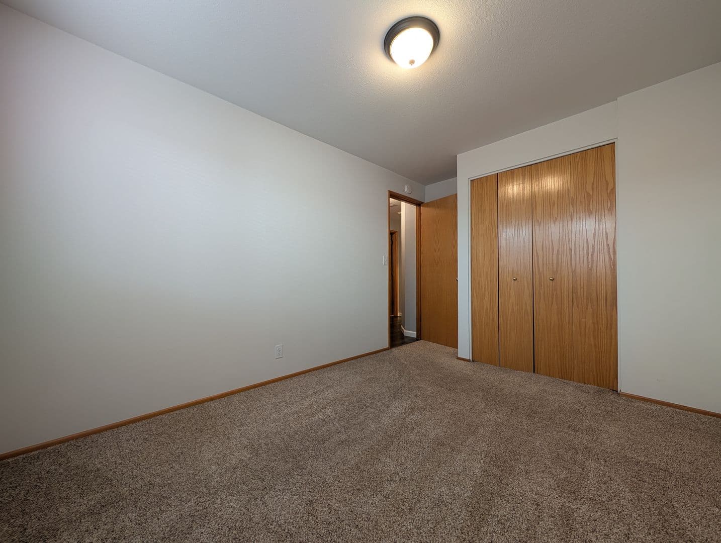 Eugene House: 4055 Berrywood Drive