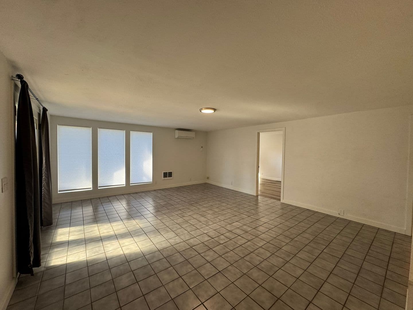 Eugene House: 2676 Carbona St
