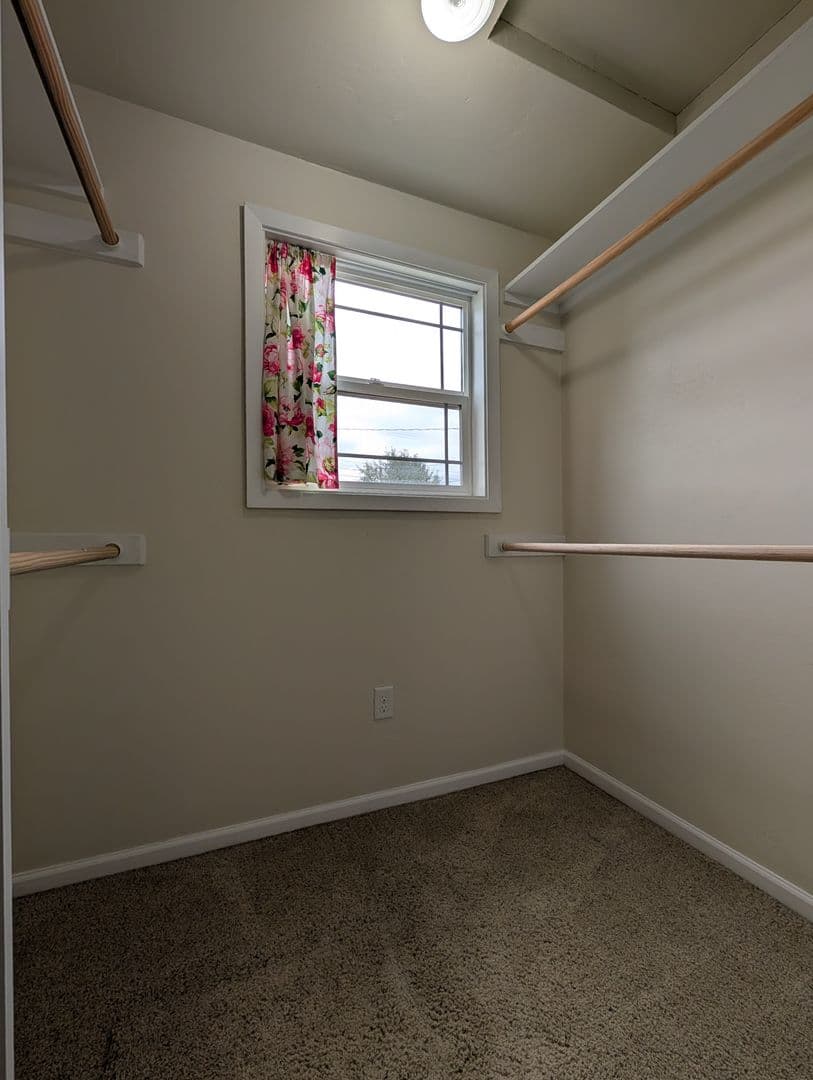 Eugene House: 4040 Willhi St