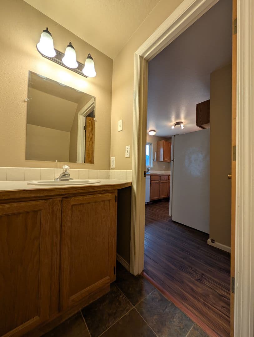 Springfield House: 2068 Scott Road