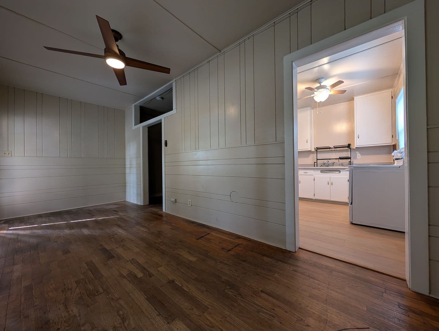 Eugene Apartment: 665 West 5th Ave