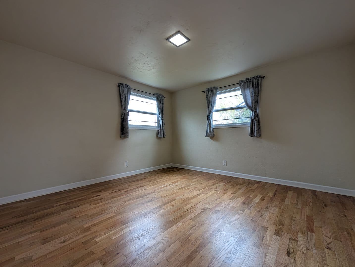 Eugene House: 4040 Willhi St