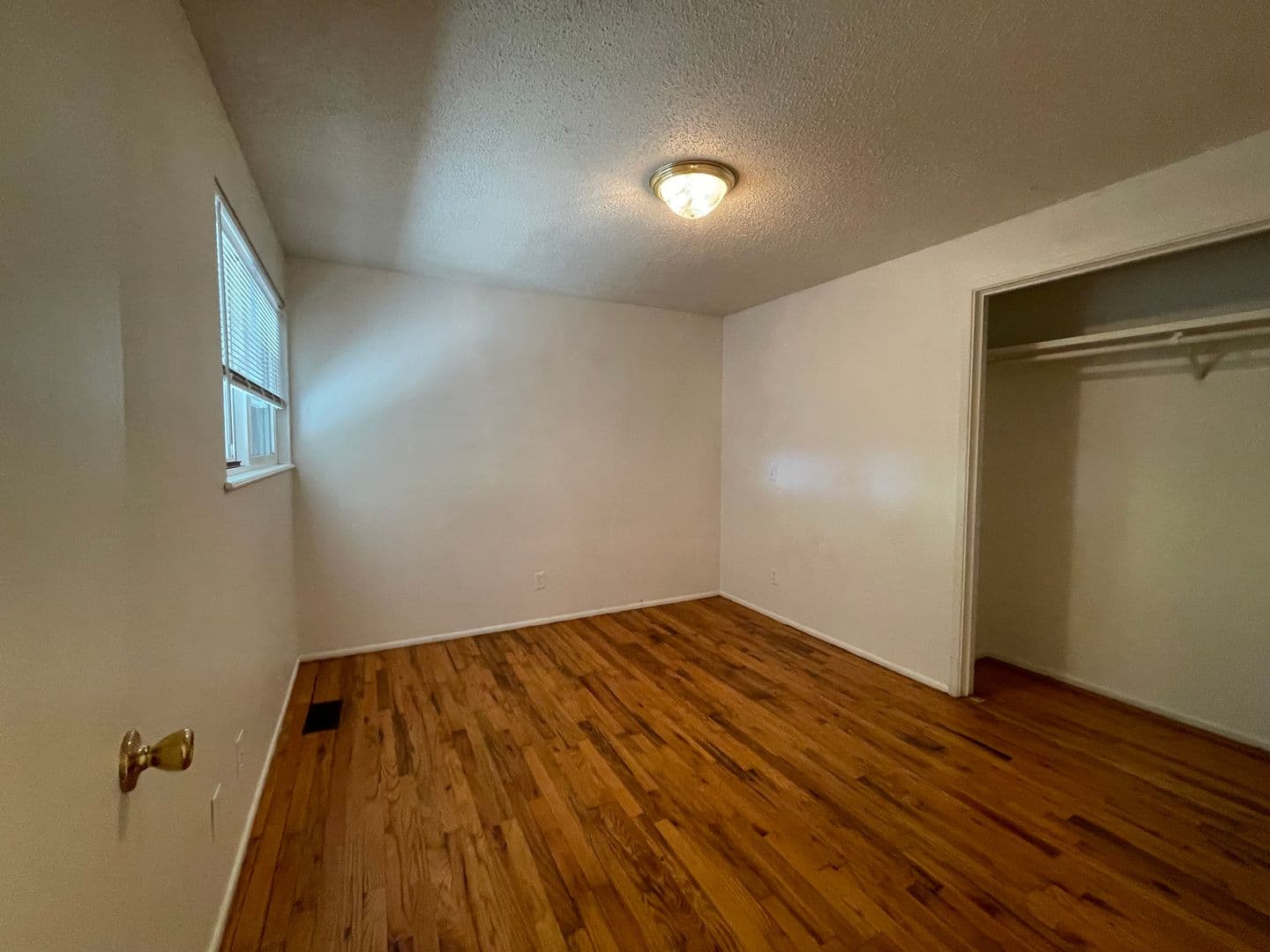Medford House: 823 Oak St