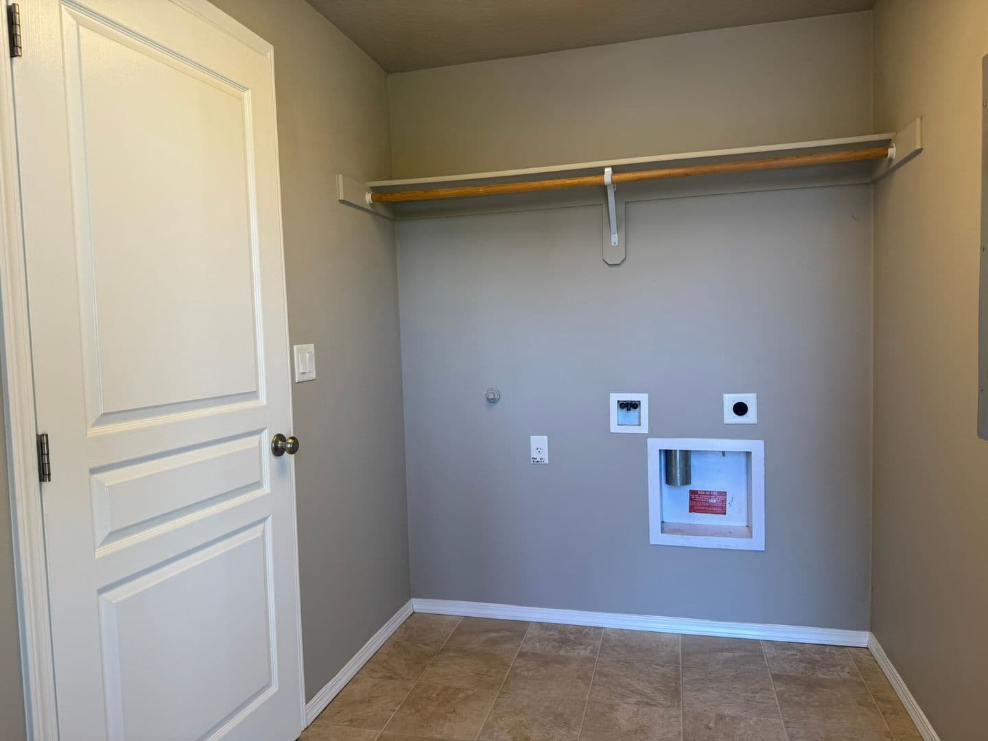 Cottage Grove House: 234 River Walk Place
