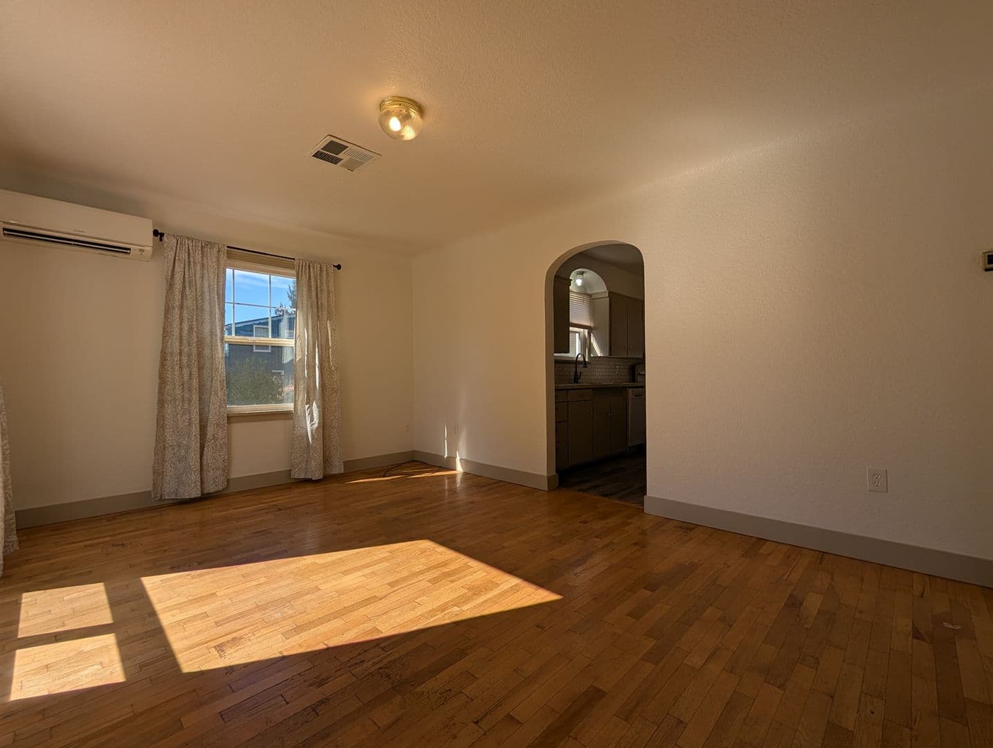 Eugene House: 115 Oakleigh Lane
