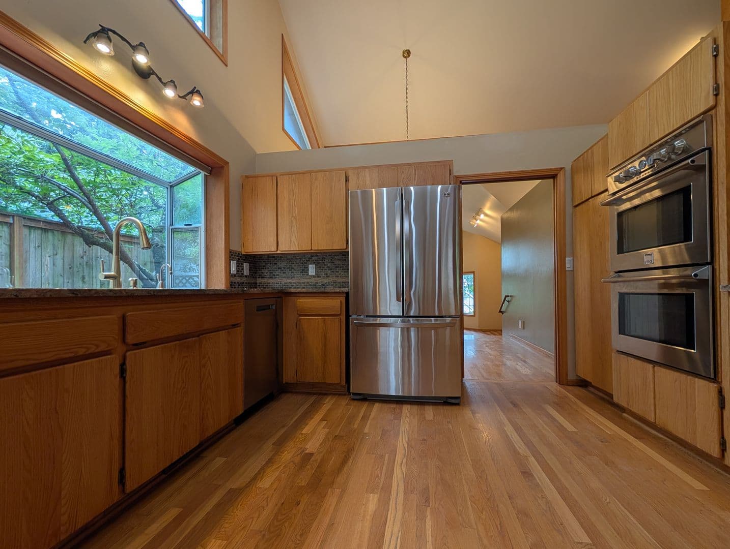 Eugene House: 2660 Bowmont Dr