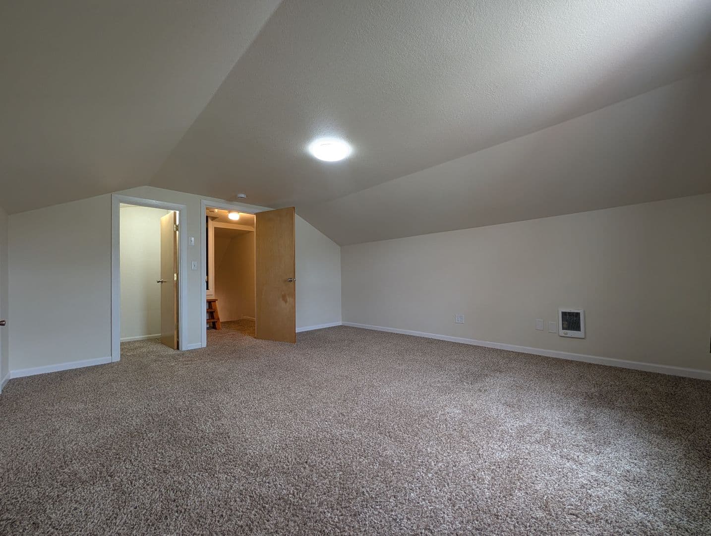 Eugene House: 4040 Willhi St
