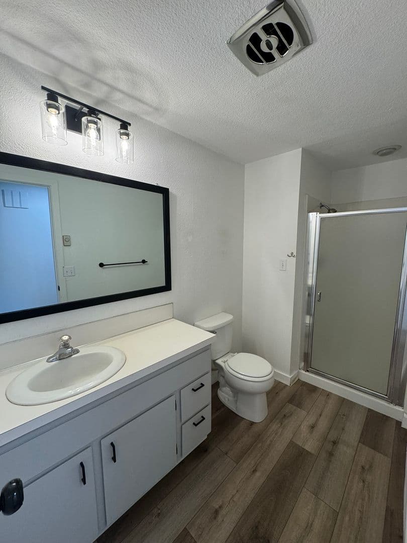 Eugene House: 2676 Carbona St