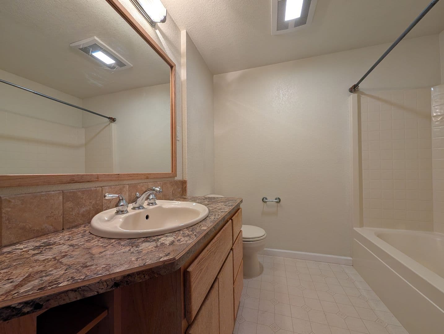 Eugene House: 4040 Willhi St