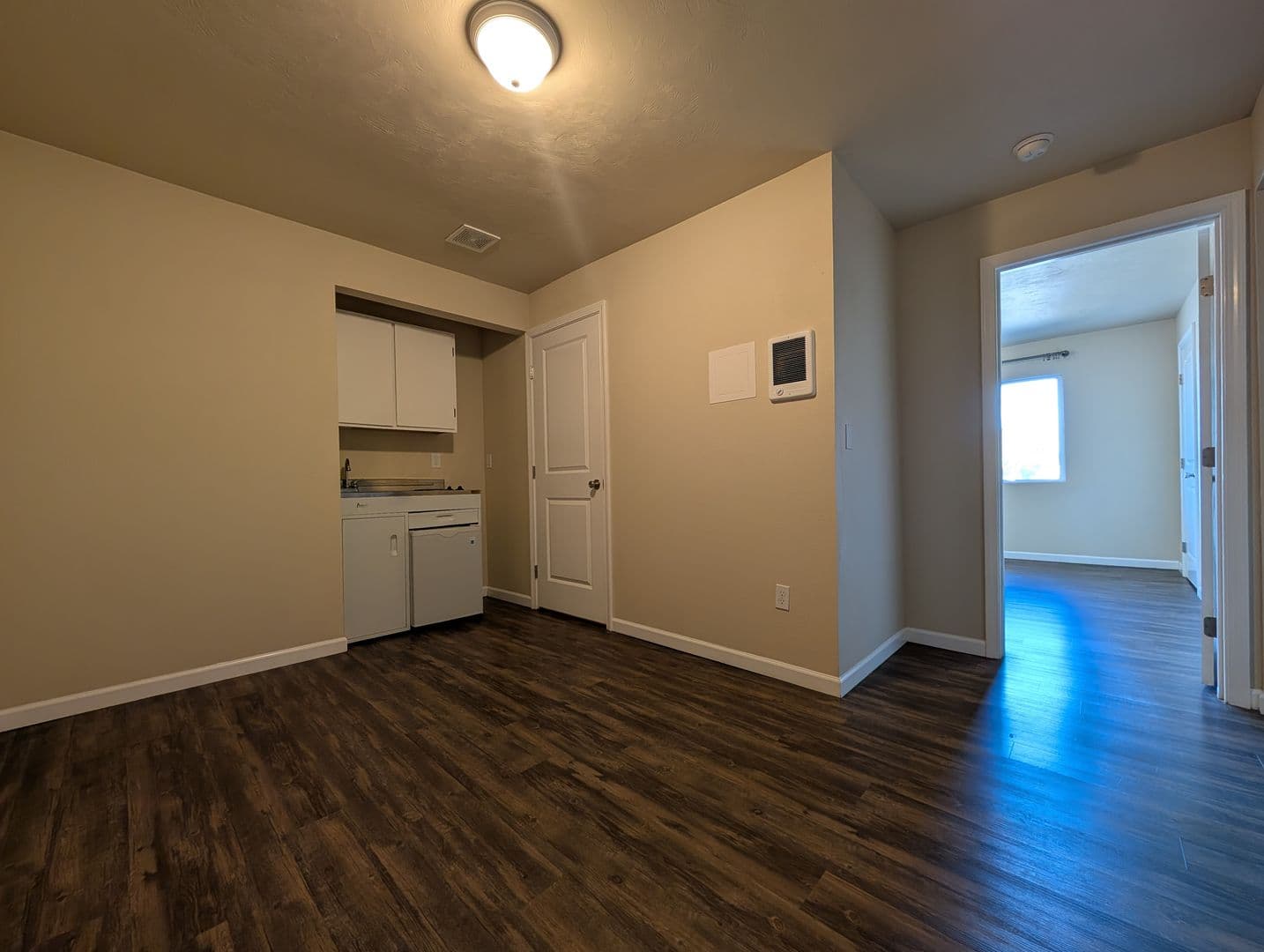 Springfield House: 307 Main St Unit 2