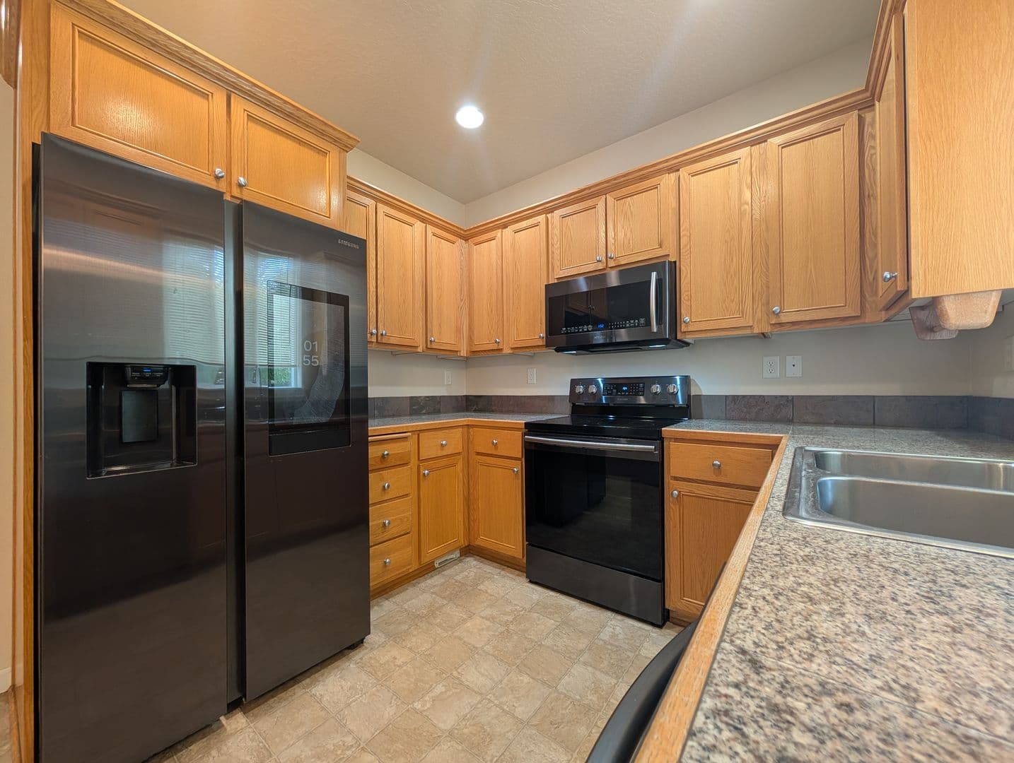 Eugene House: 5521 King Arthur Ct