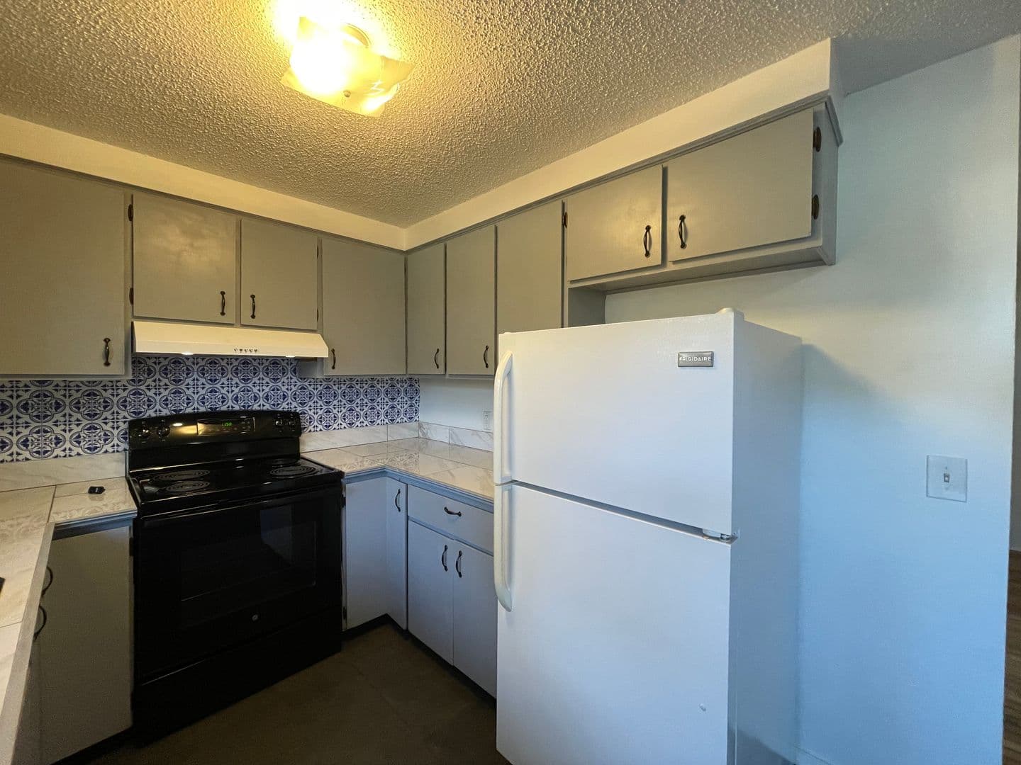 Medford House: 823 Oak St