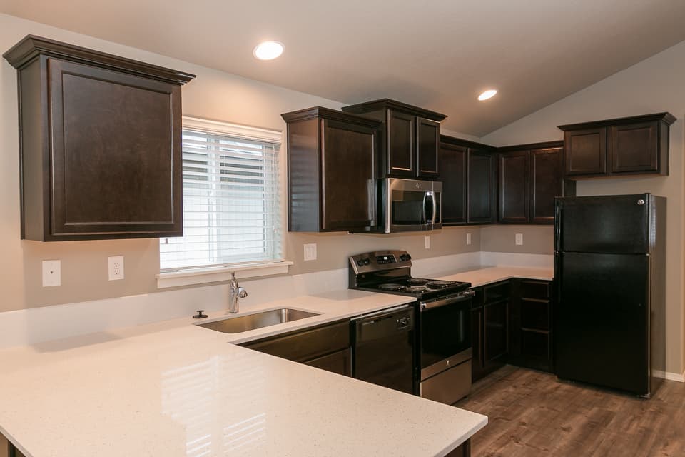 Cottage Grove House: 1087 Pacific Hwy 99 South