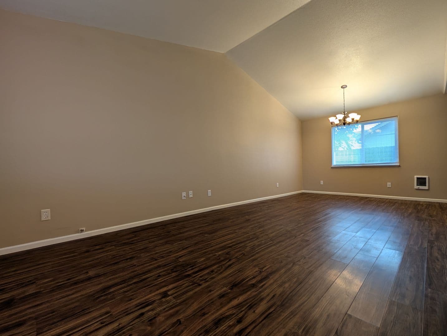 Springfield House: 2068 Scott Road