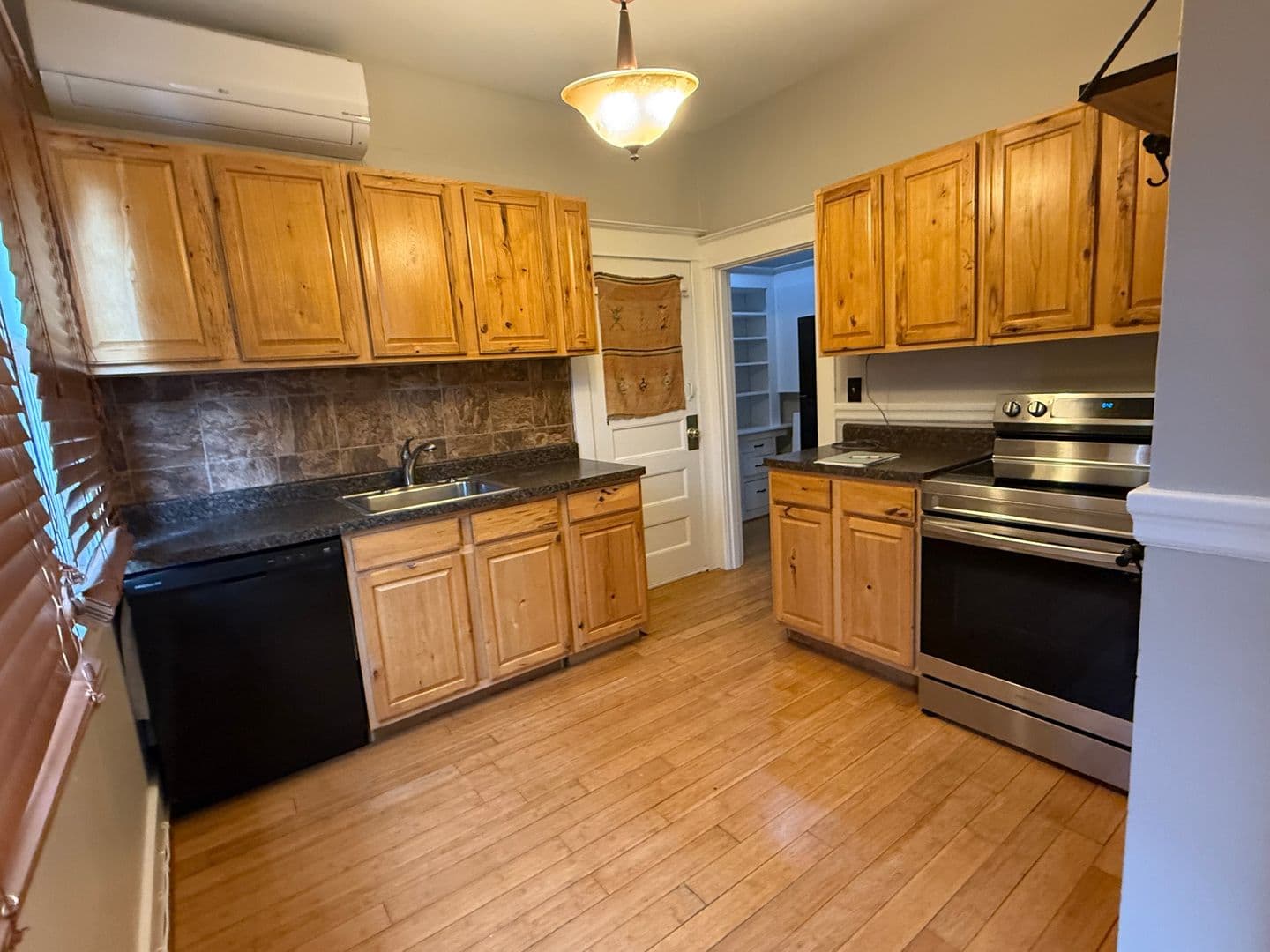 Portland Apartment: 3001 SE Ankeny
