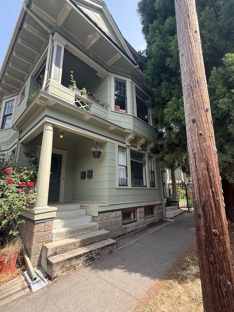 Portland Apartment: 3001 SE Ankeny