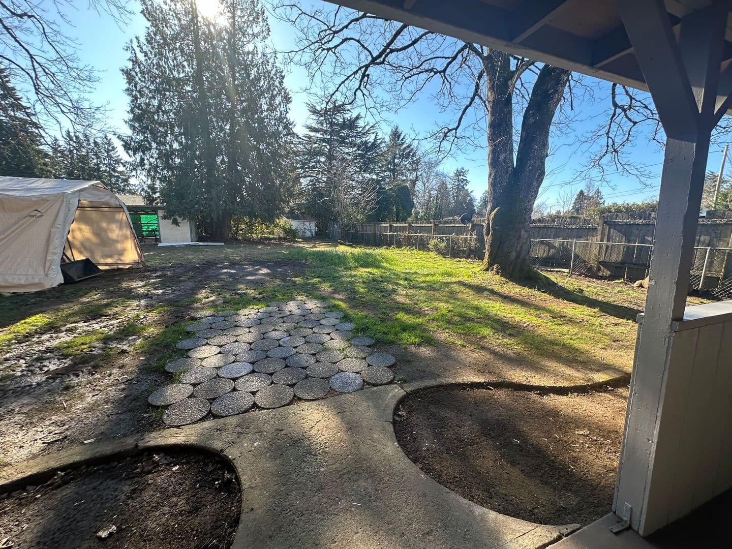 Portland House: 11132 East Burnside
