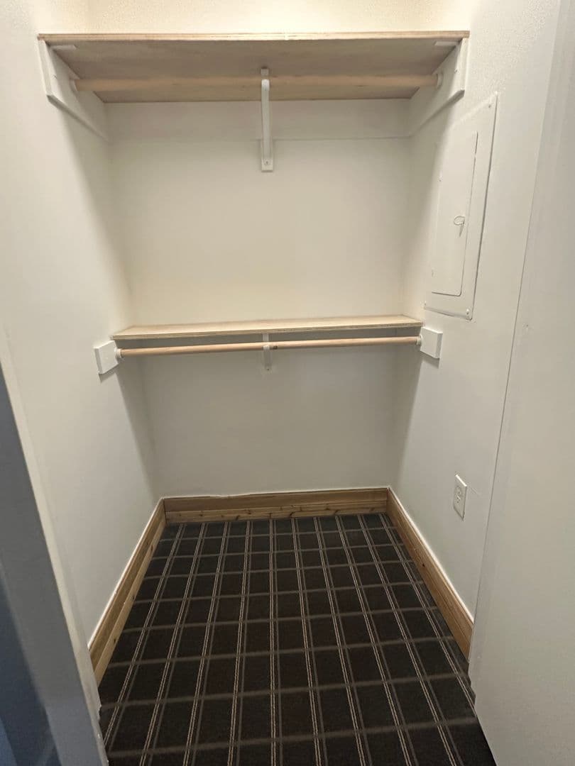 Portland House: 11132 East Burnside