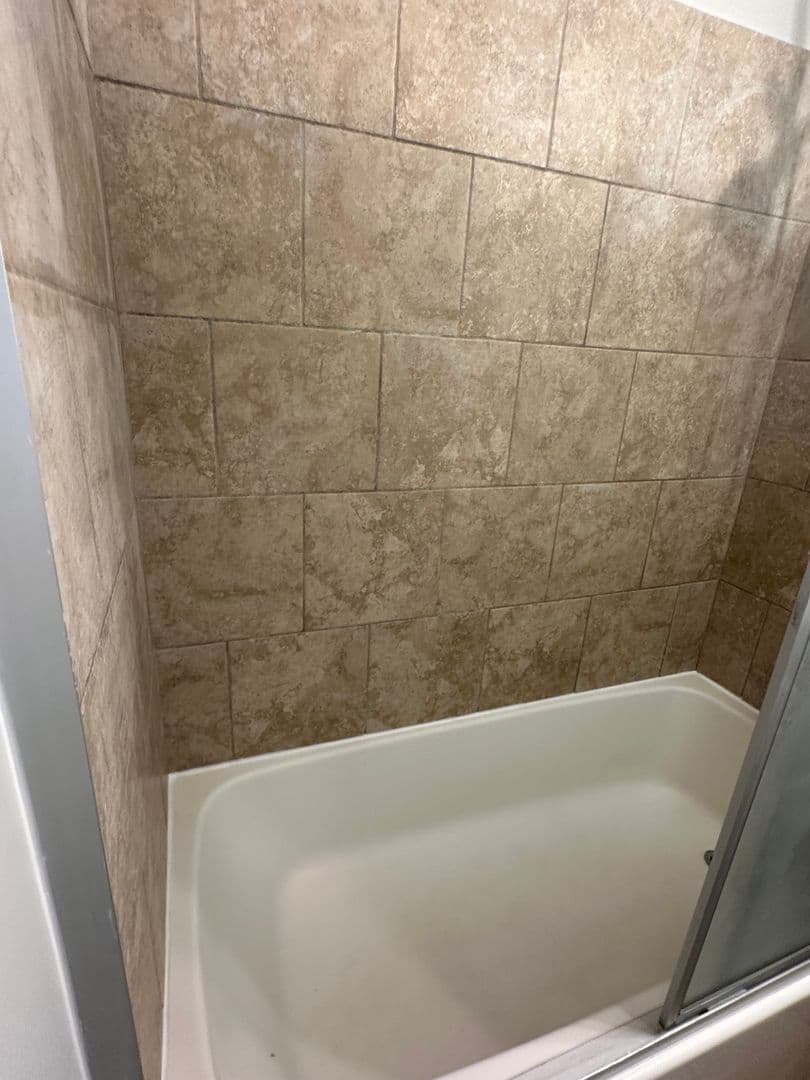 Portland House: 11132 East Burnside