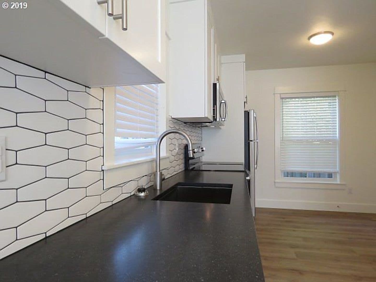 Portland Apartment: 2121-2127 SE Caruthers