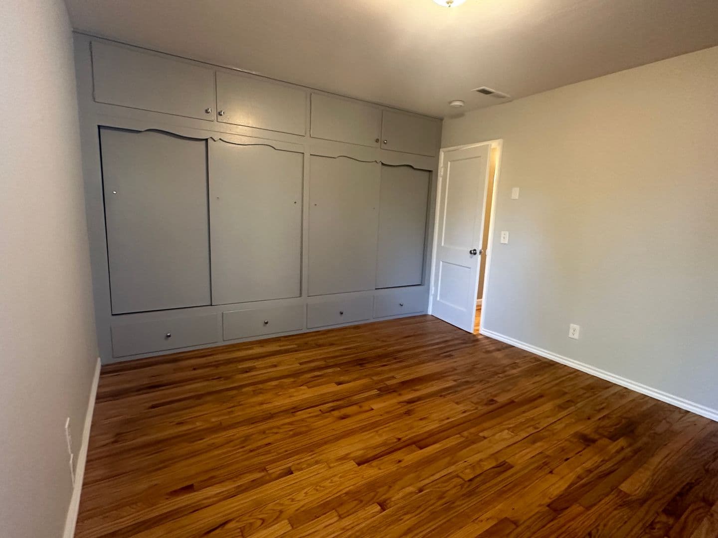 Portland House: 11132 East Burnside