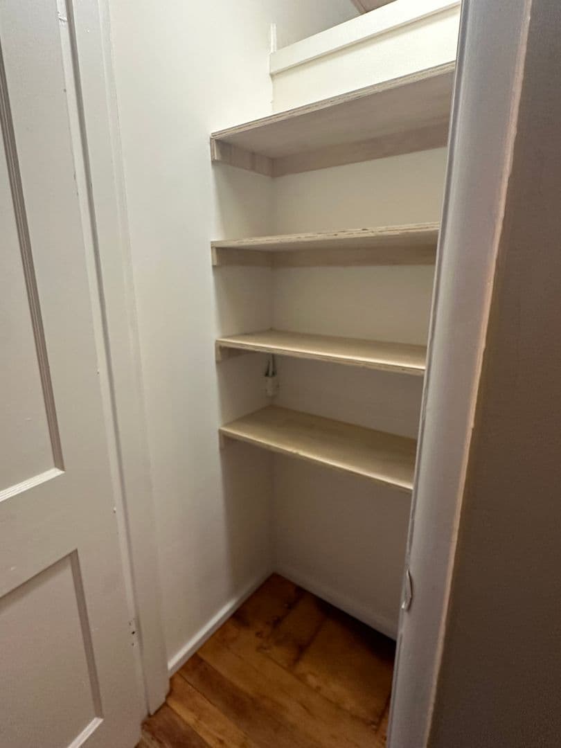 Portland House: 11132 East Burnside