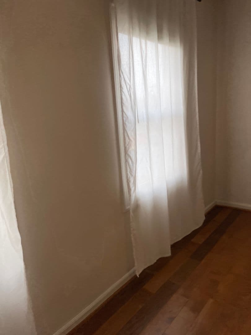 Portland Apartment: 2524 SE 12th