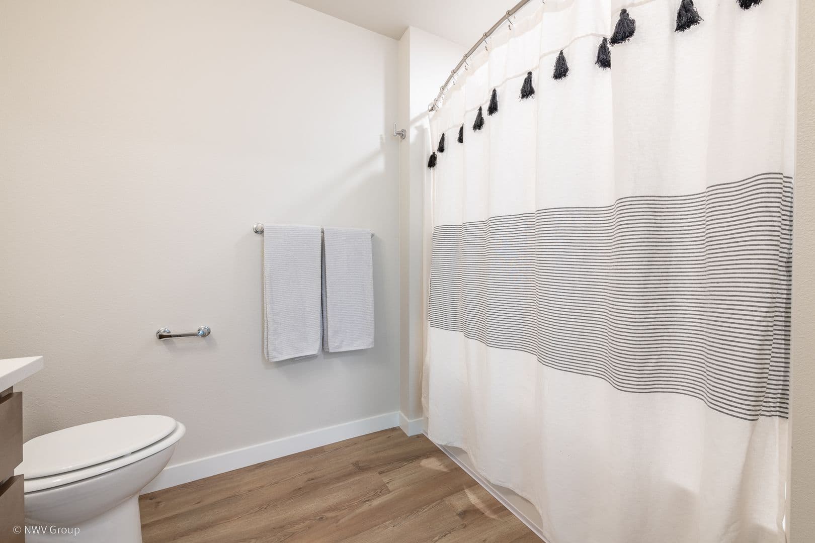 Fairview Apartment: 1555 NE Village St