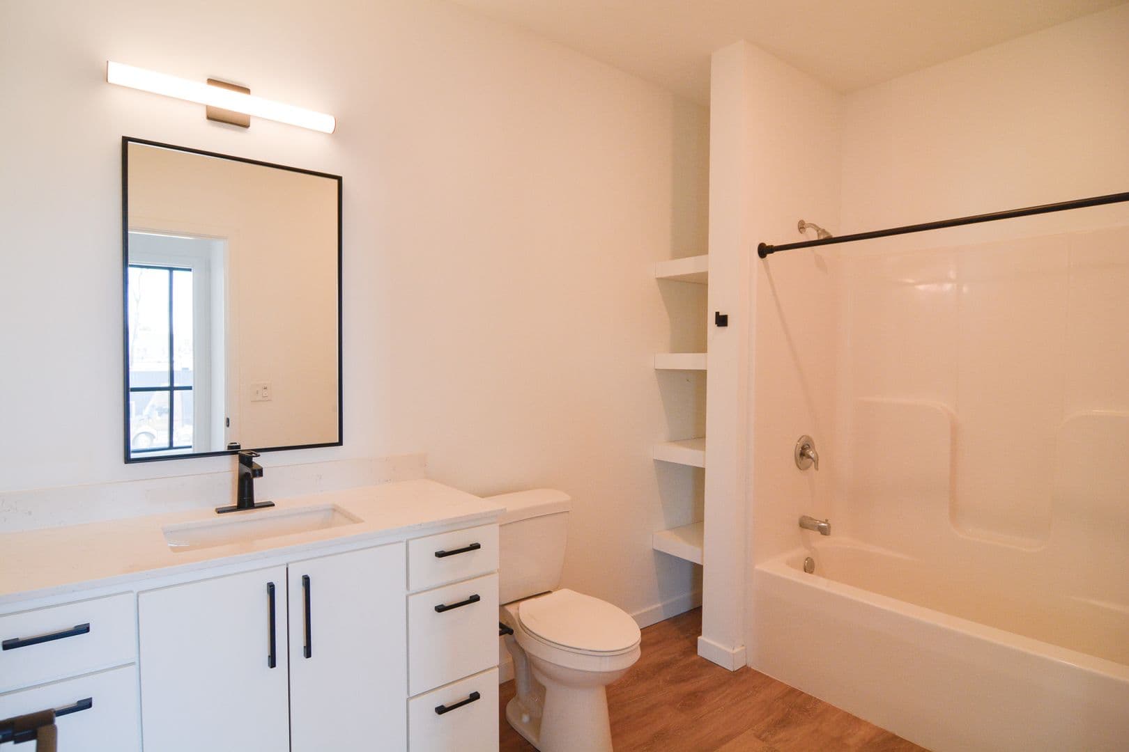 Omaha Apartment: 925 Pierce Street