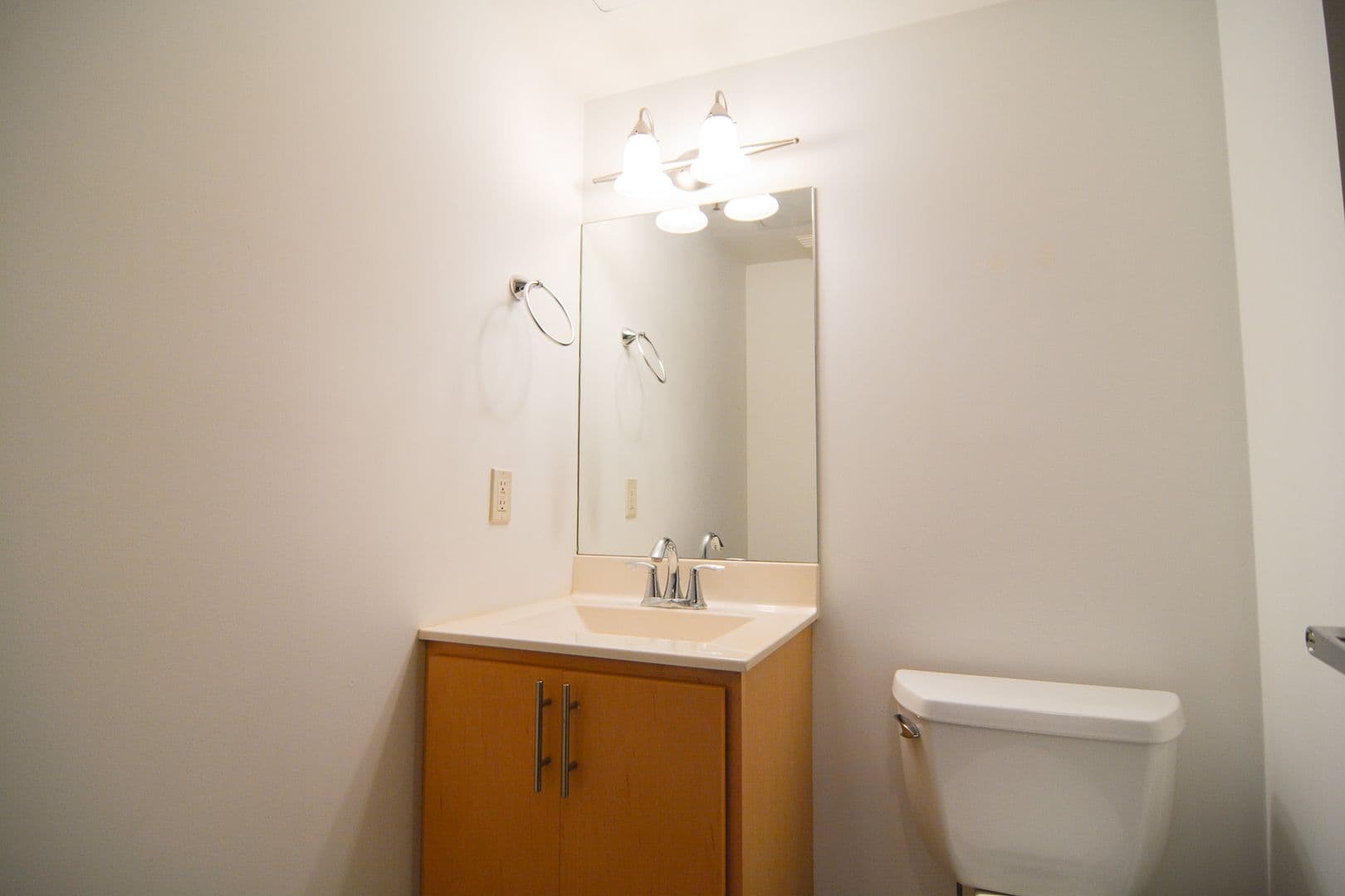 Omaha Apartment: 424 S. 12th Street