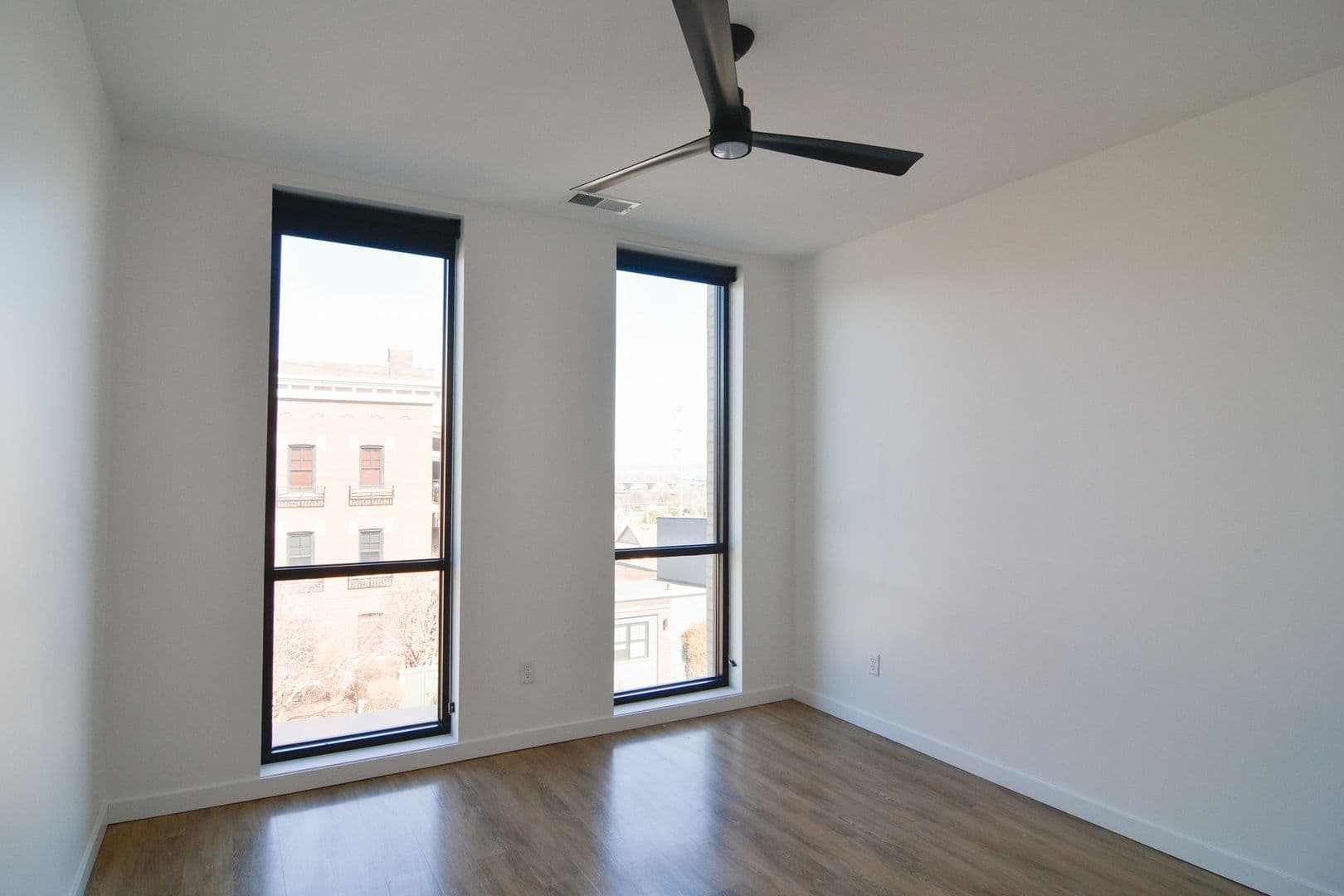 Omaha Apartment: 925 Pierce Street