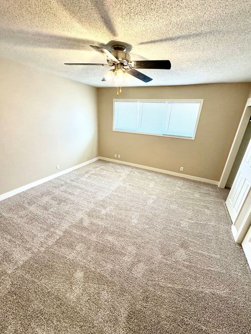 Omaha Apartment: 3625 N 112th Ave