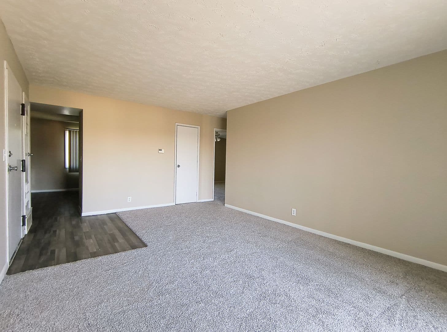 Omaha Apartment: 2306 Village Court