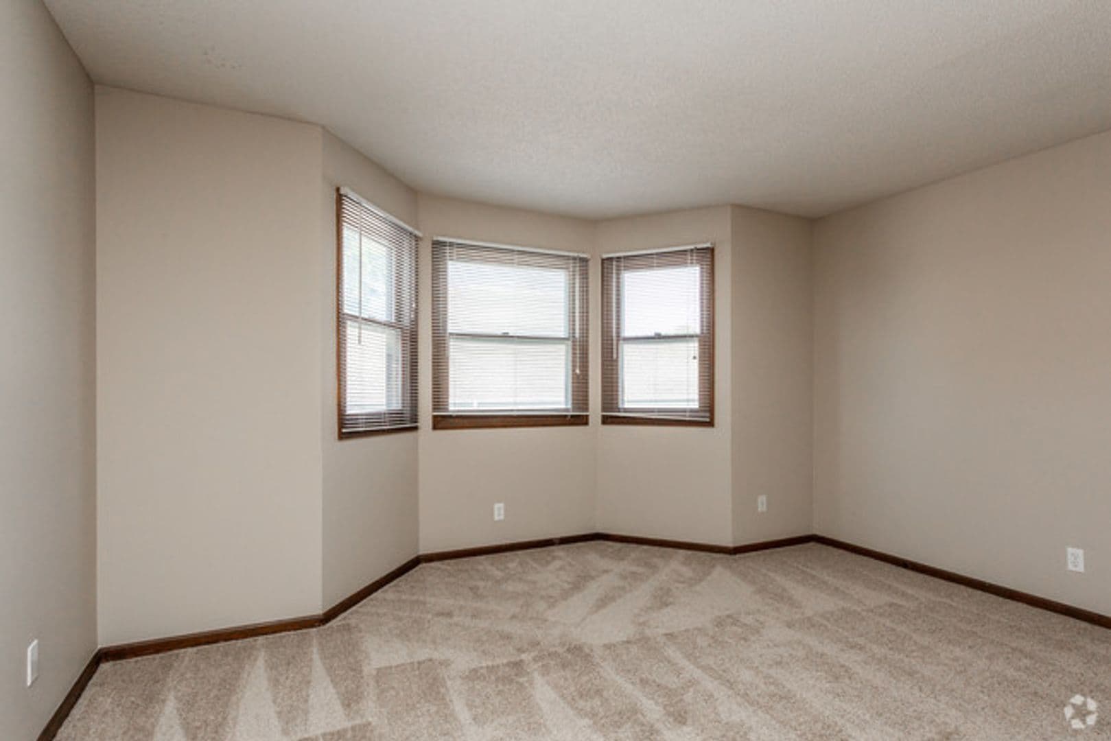 Omaha Apartment: 11766 Wakeley Plz