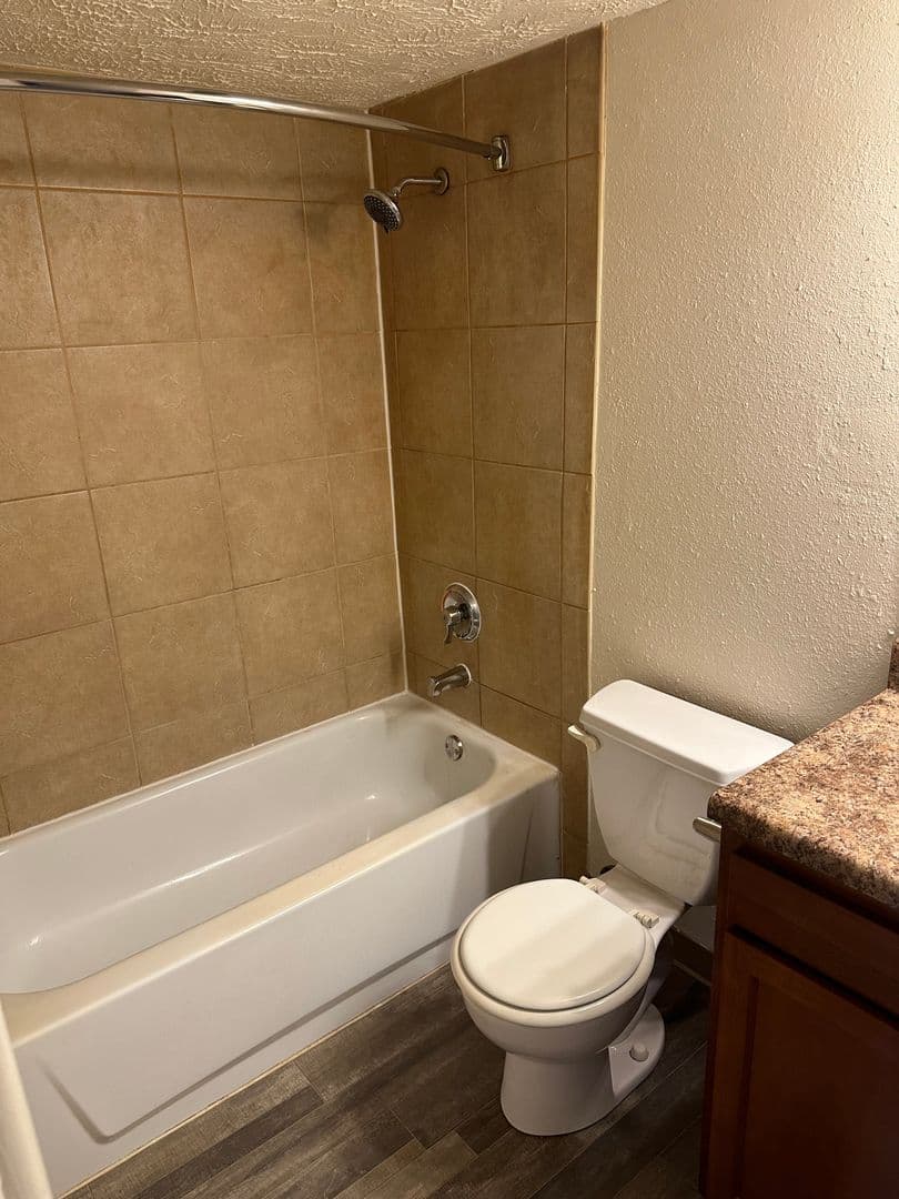 Omaha Apartment: 5344 S 99th Street