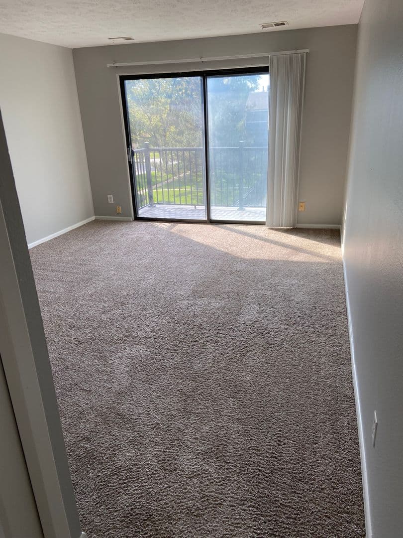 Omaha Apartment: 950 S 69th Street