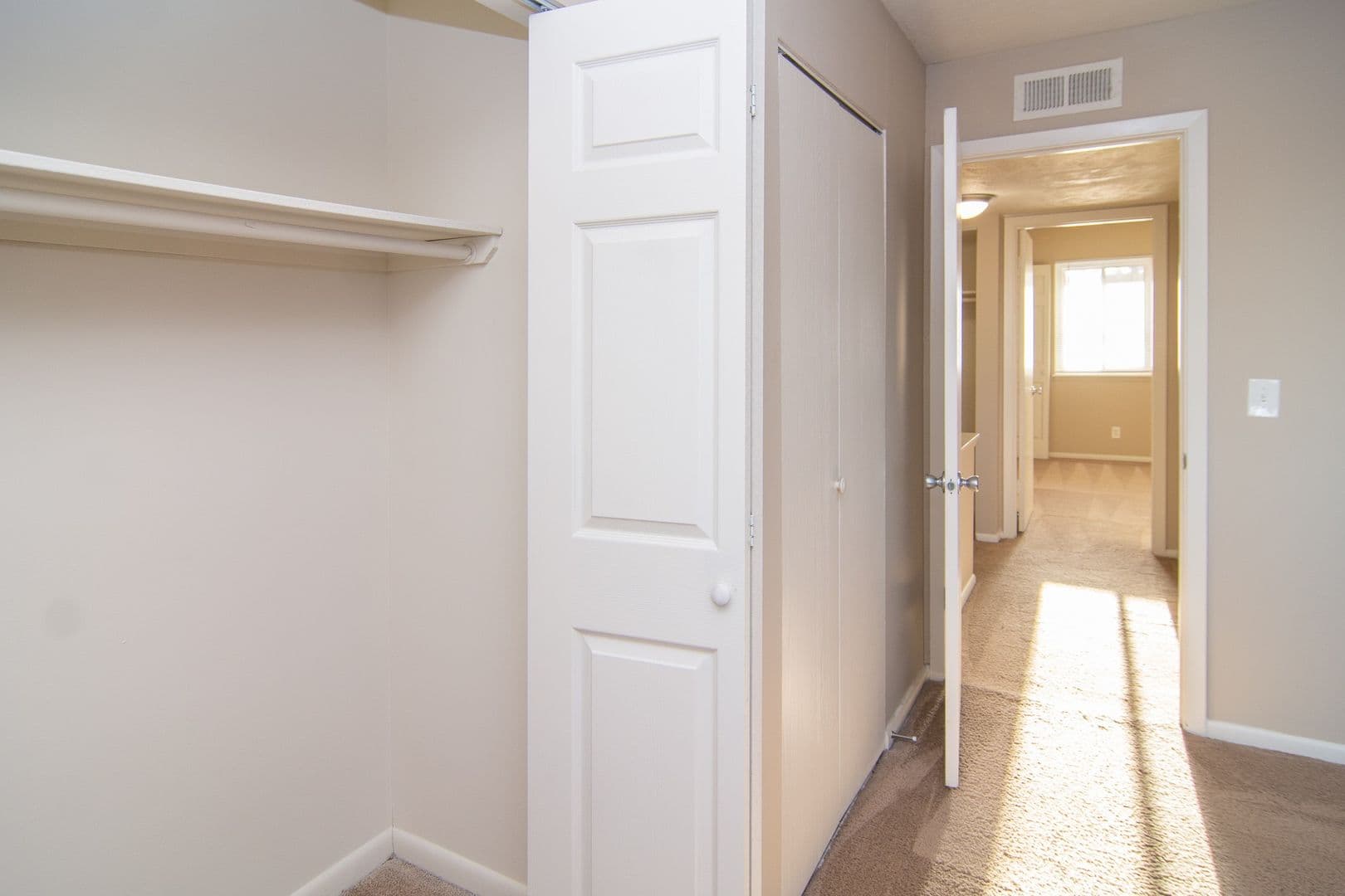 Omaha Townhome: 556 N 88th Plz