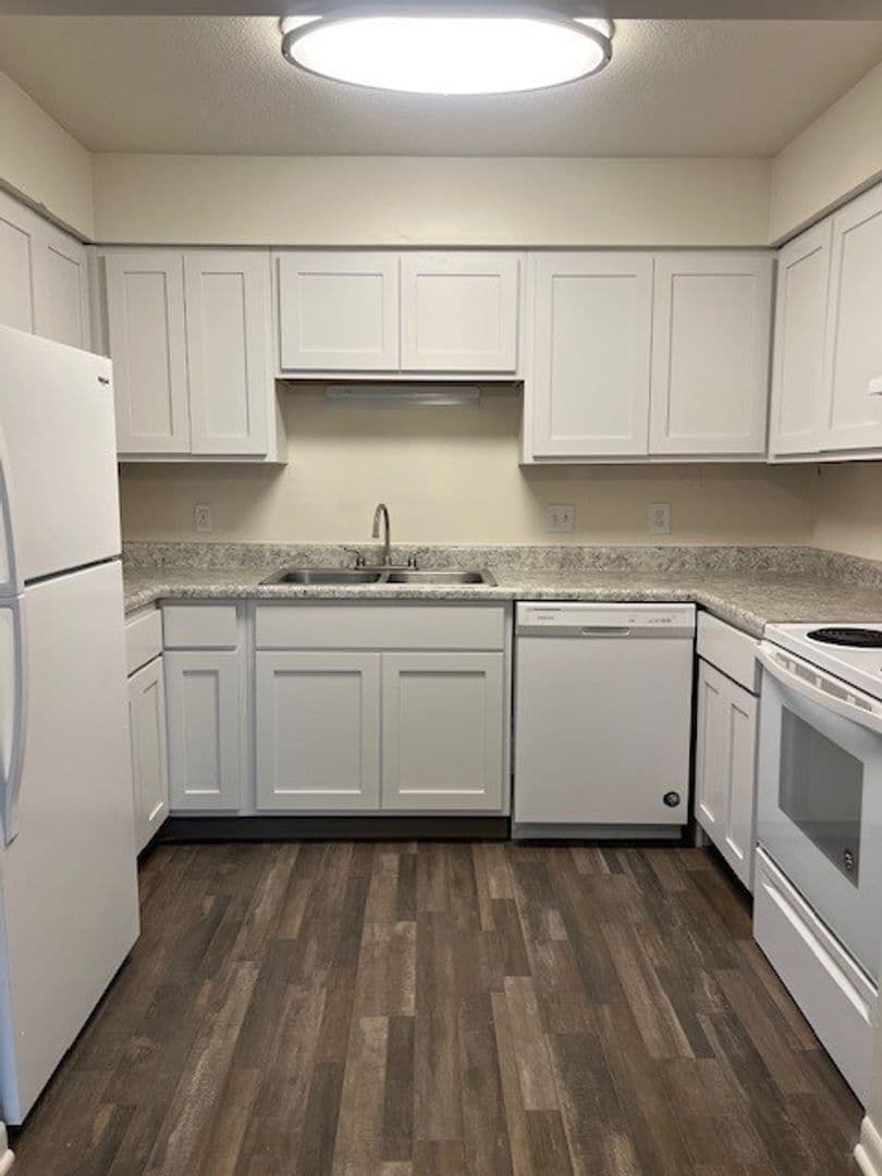 Omaha Apartment: 8500 Ohern