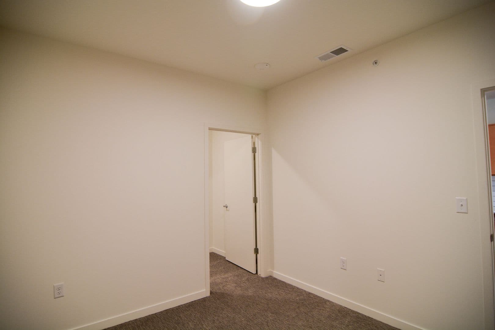 Council Bluffs Apartment: 8 South 6th Street